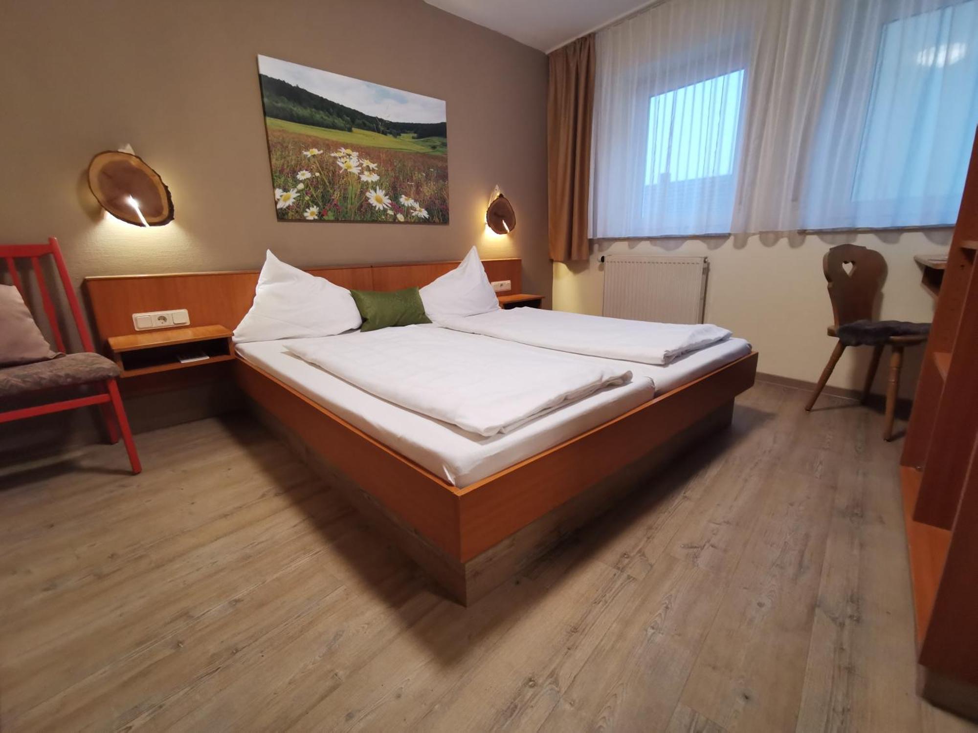 & Drei Lilien Hotel 2*